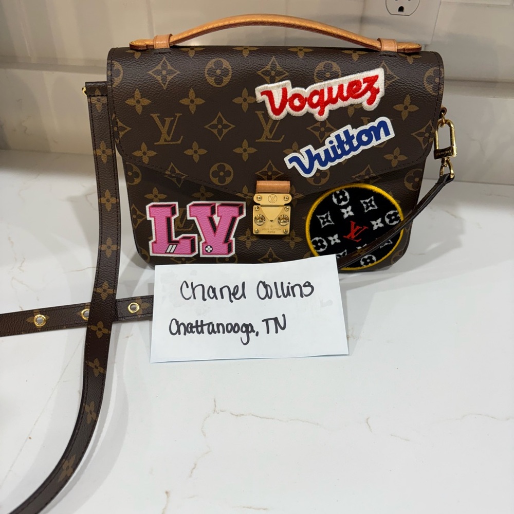 Louis Vuitton world tour pochette Métis